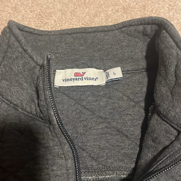 Vineyard Vines Quilted 1/4 Zip - Picture 4 of 4